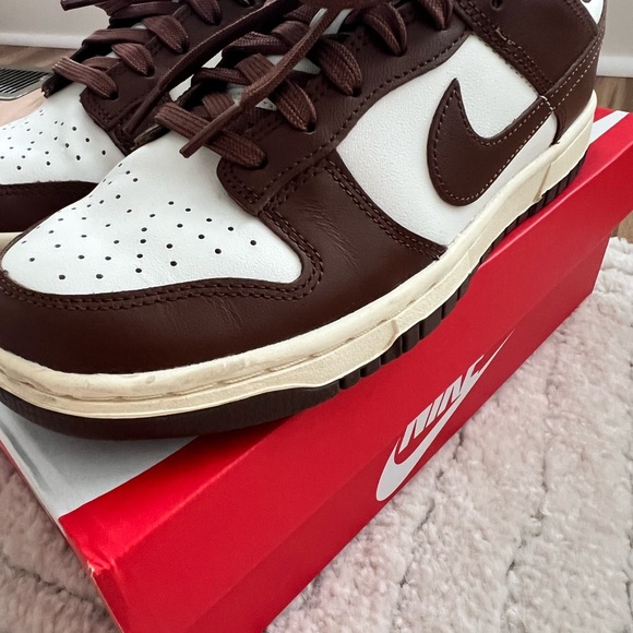 Nike women’s Dunk sneakers - Picture 4 of 7